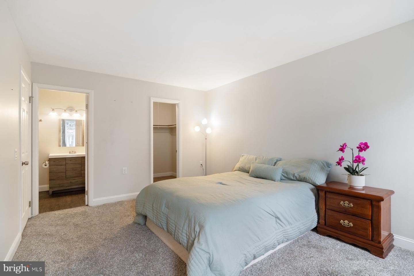 5806 Shadbush Court photo 24