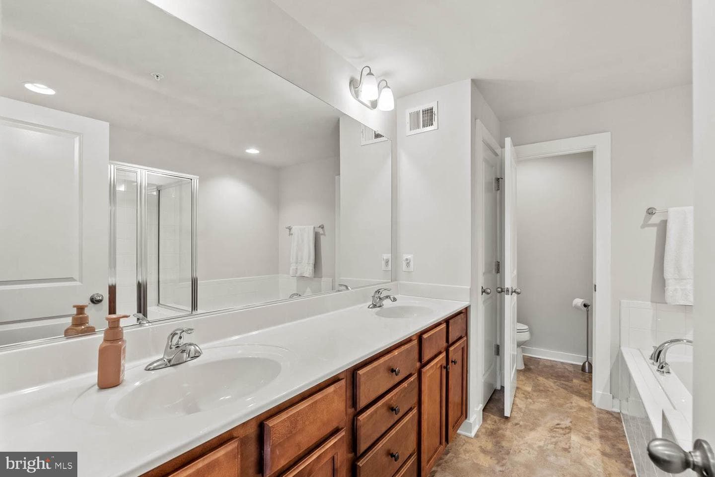 3315 Stone Barn Drive photo 12