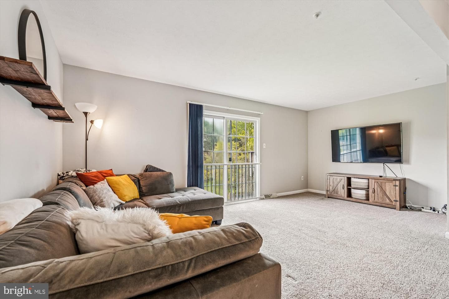 5633 Tessie Court photo 18