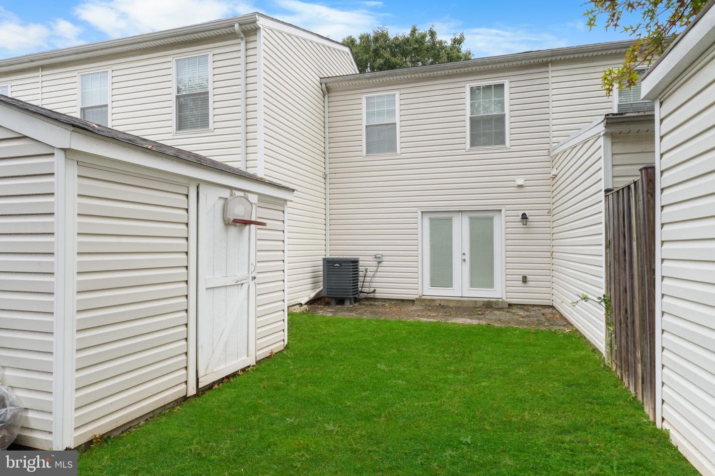 554 Lancaster Place #554 photo 22