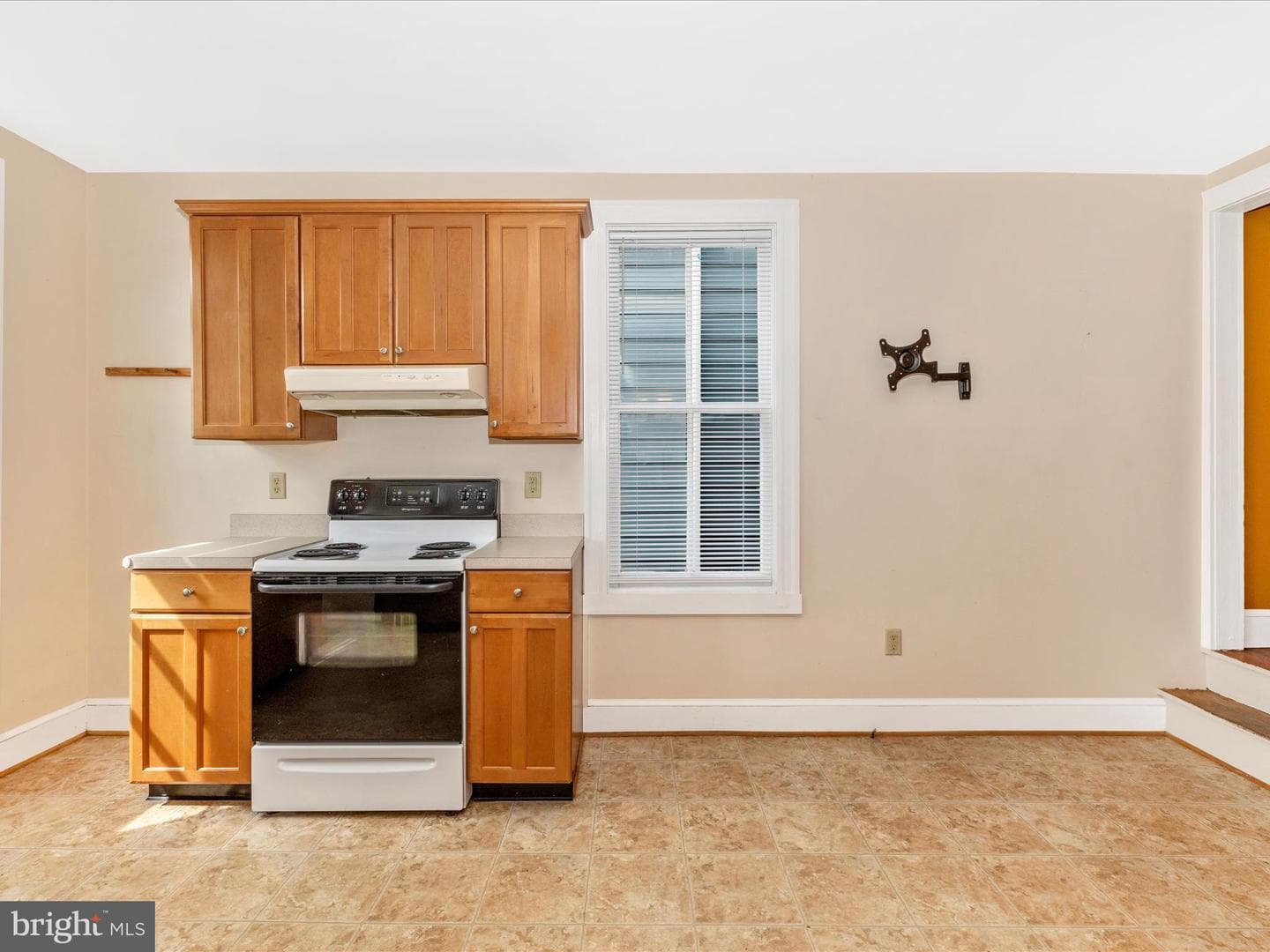 132 E 5th Street photo 21