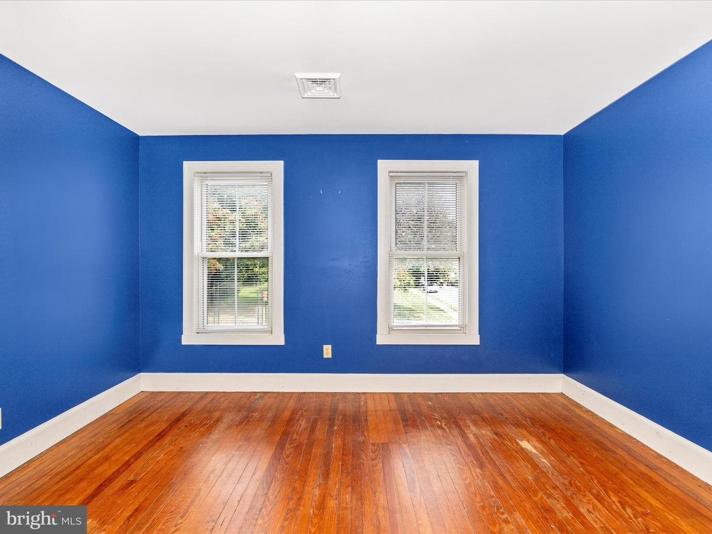 132 E 5th Street photo 27