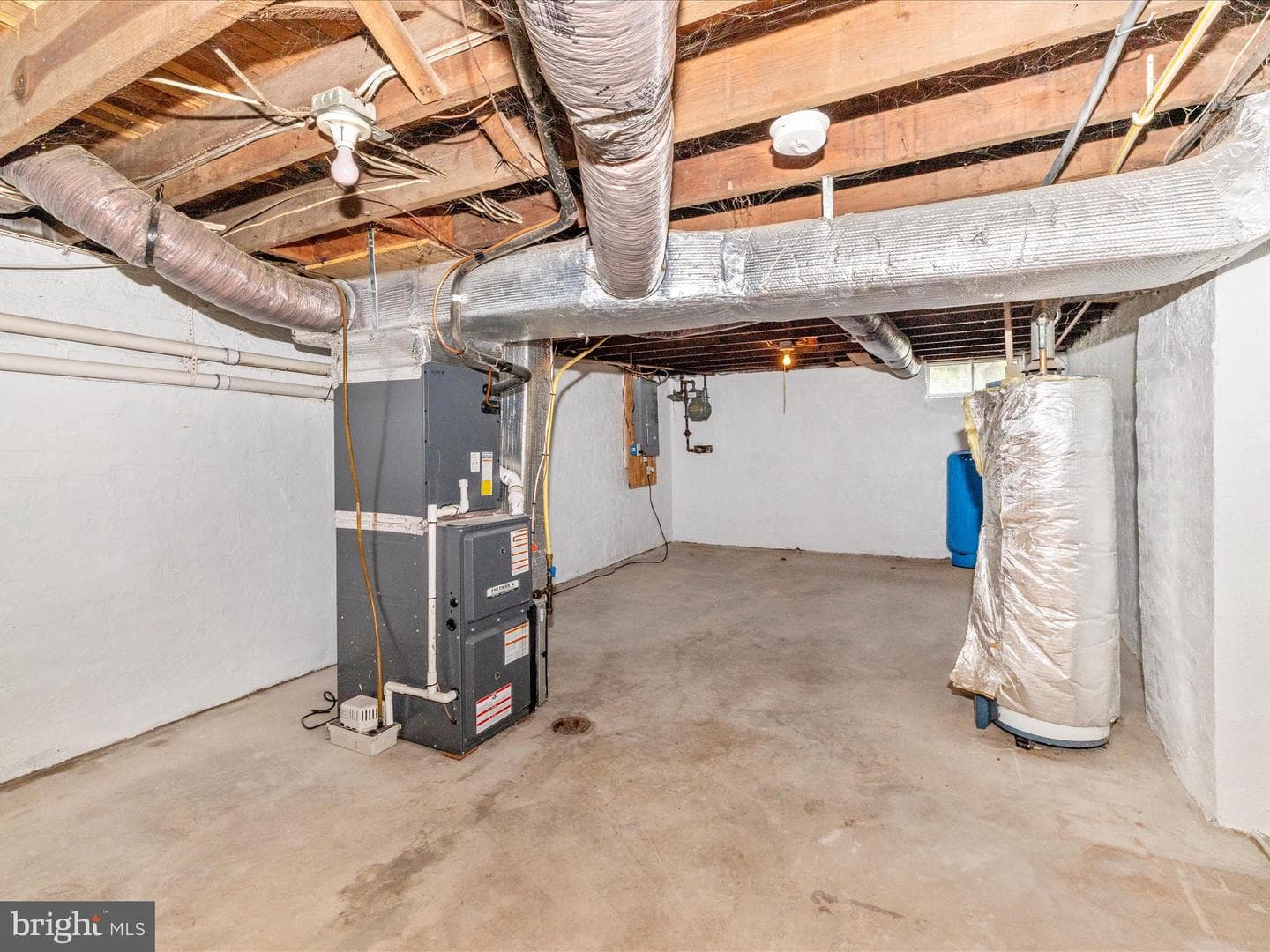 132 E 5th Street photo 40