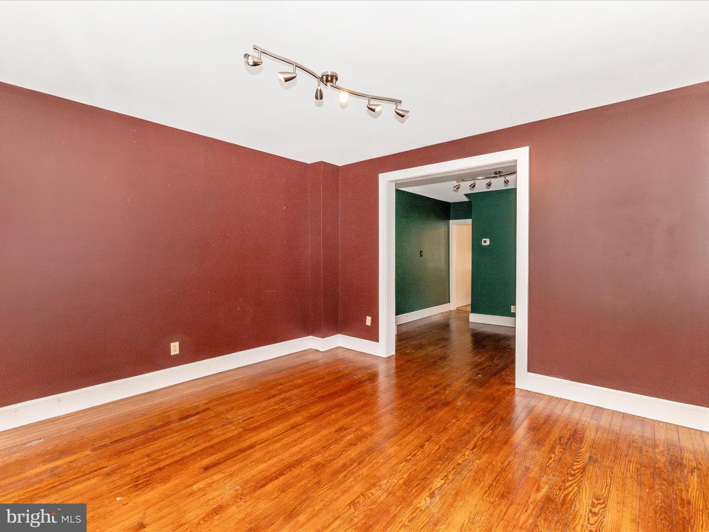 132 E 5th Street photo 7