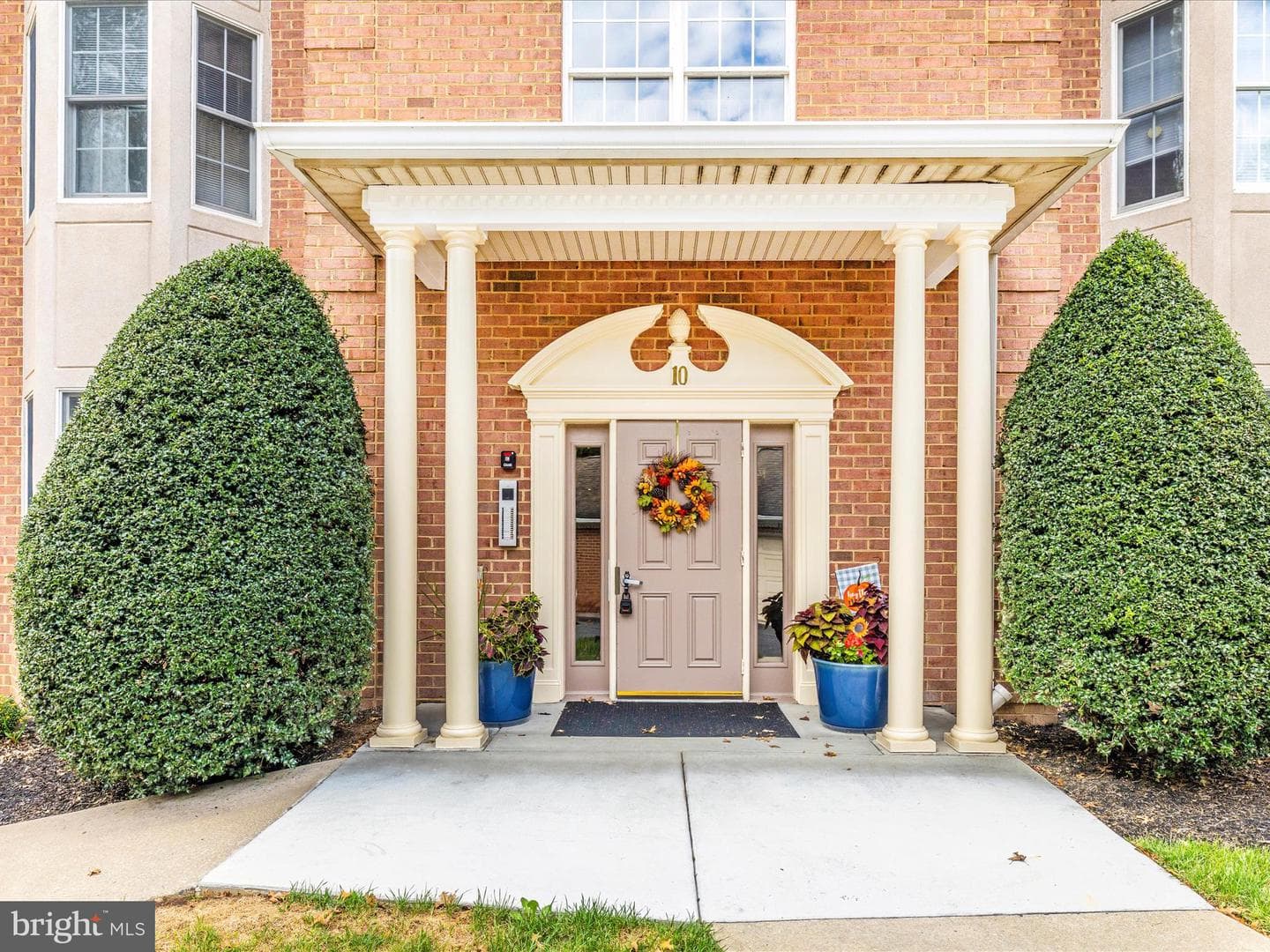 10 Rosewood Court #312 photo 2