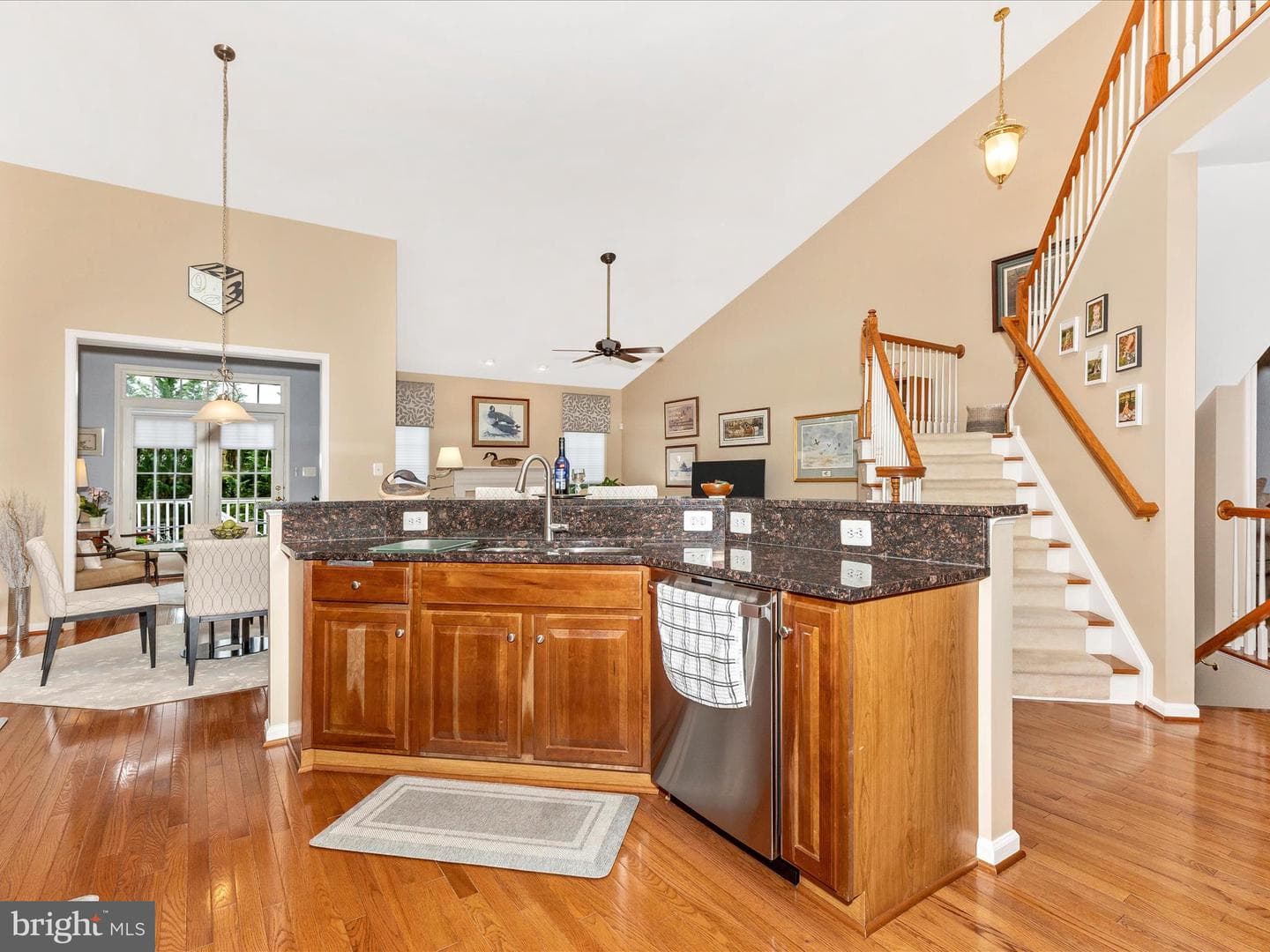 10600 Edwardian Lane photo 11