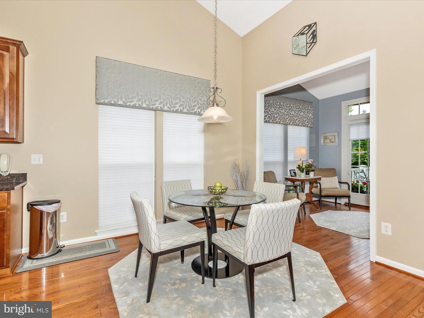 10600 Edwardian Lane photo 14
