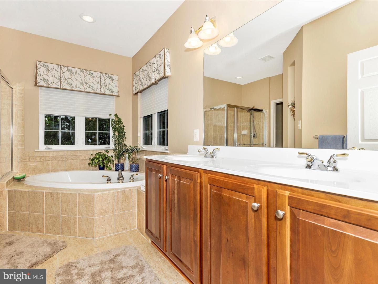 10600 Edwardian Lane photo 21