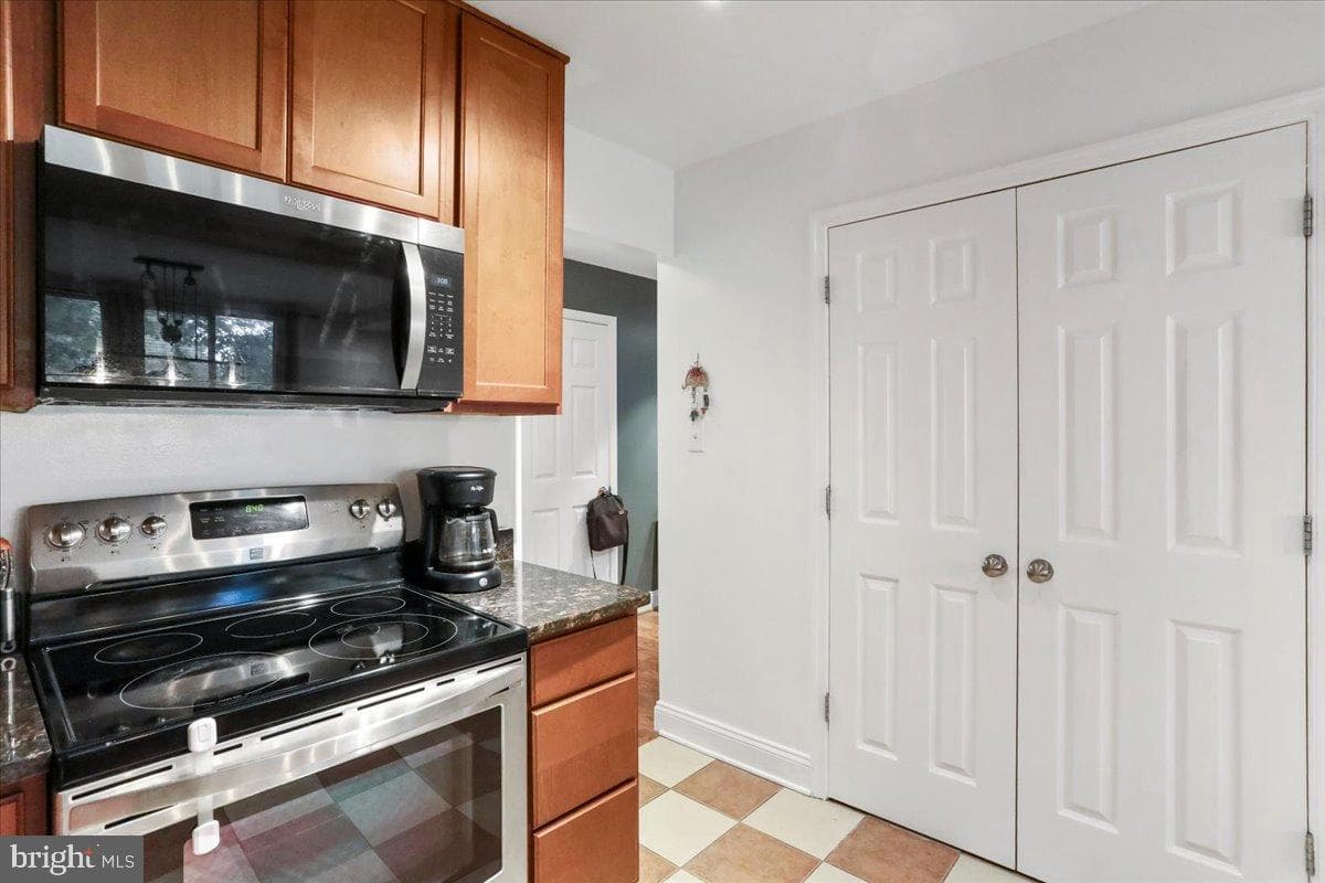 501 Prospect Boulevard photo 13