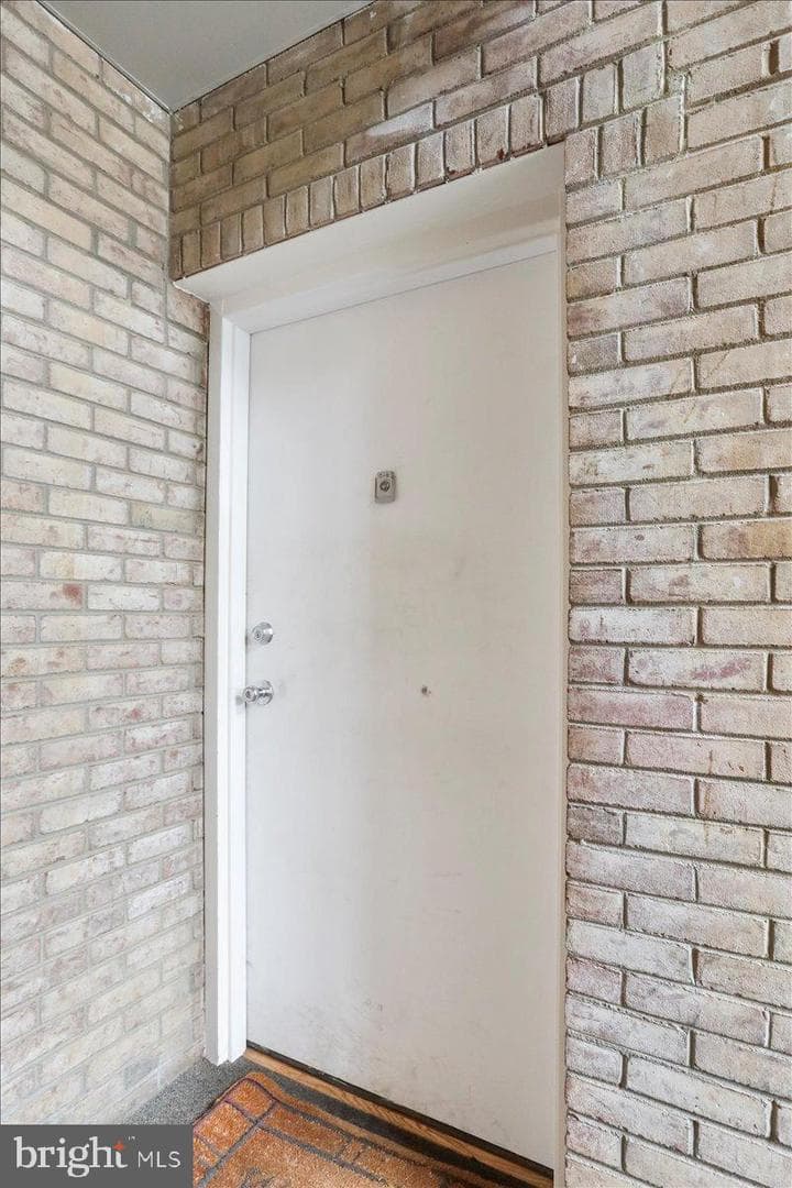 501 Prospect Boulevard photo 27