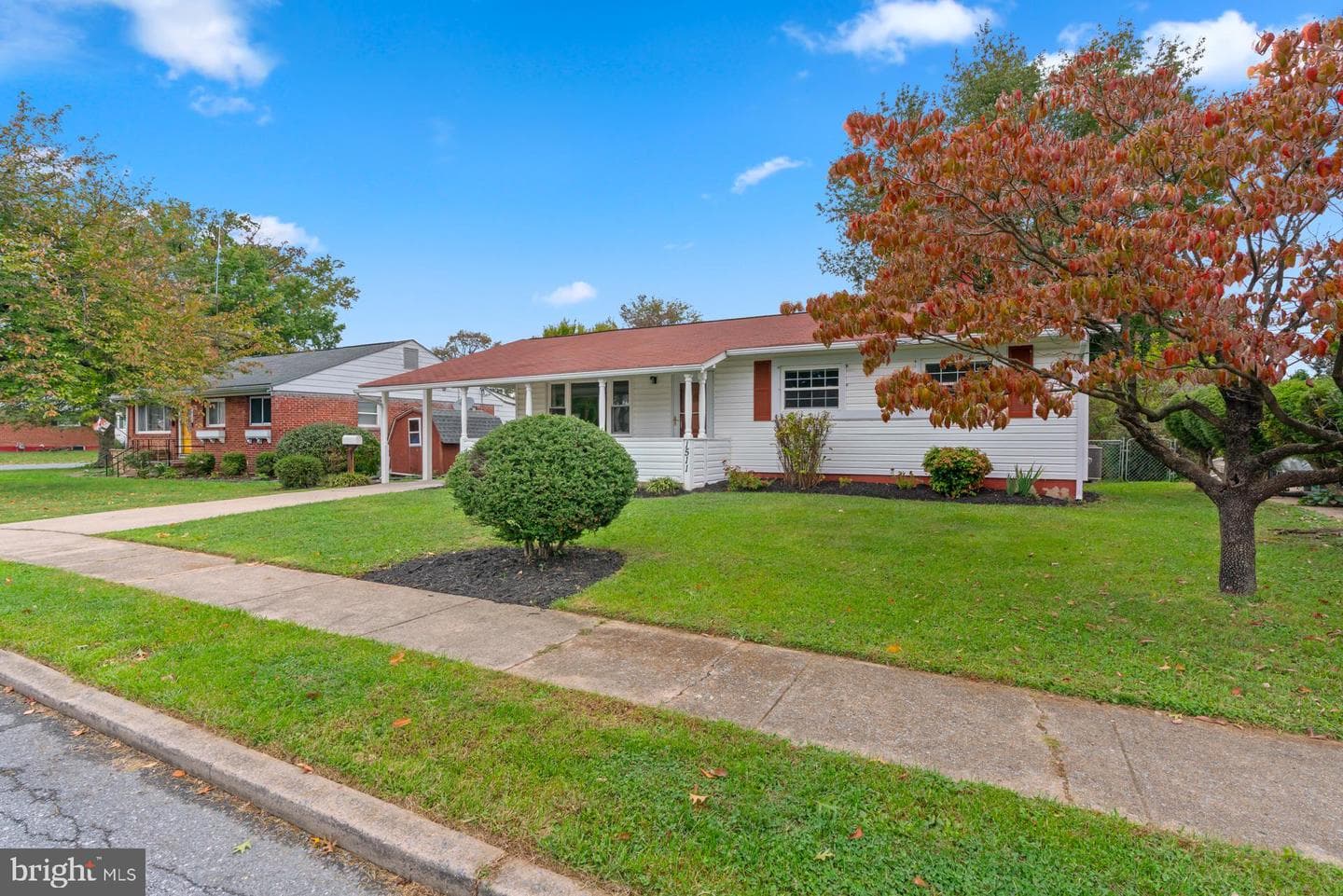 1511 W 8th Street photo 2