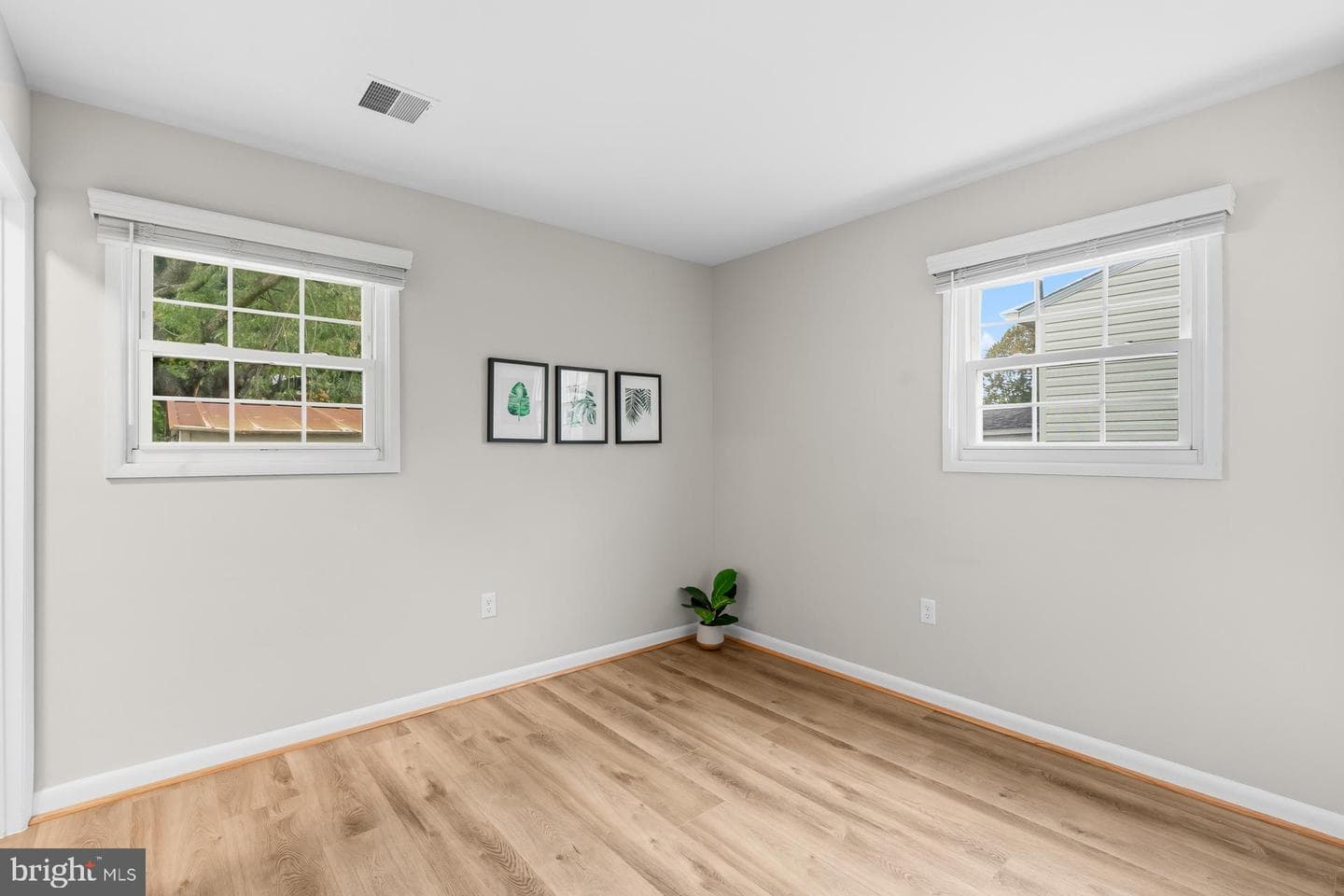 1511 W 8th Street photo 21