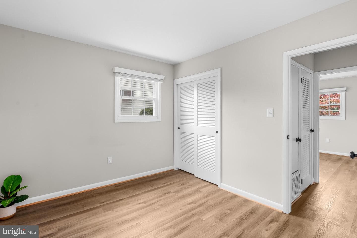 1511 W 8th Street photo 22