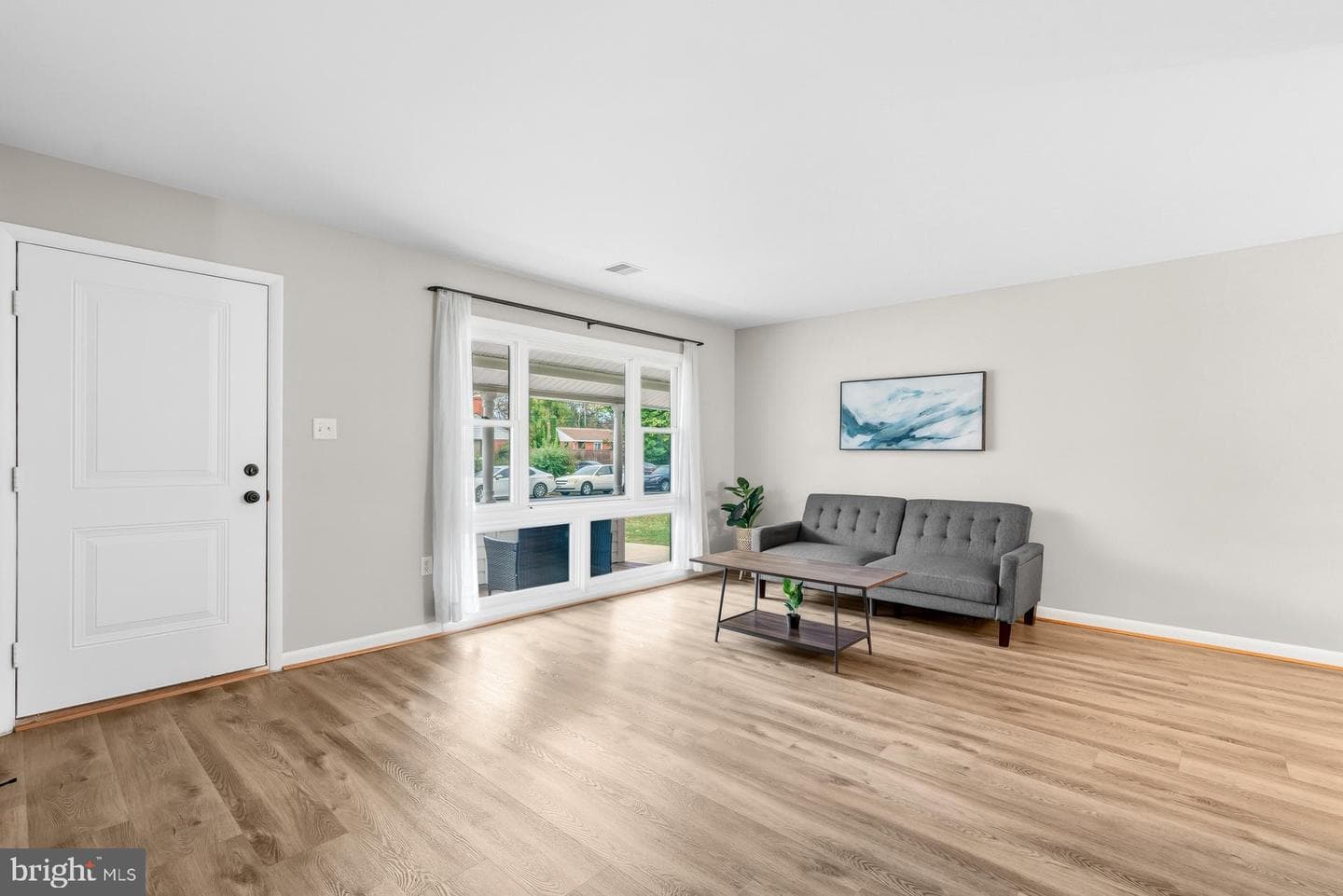 1511 W 8th Street photo 5