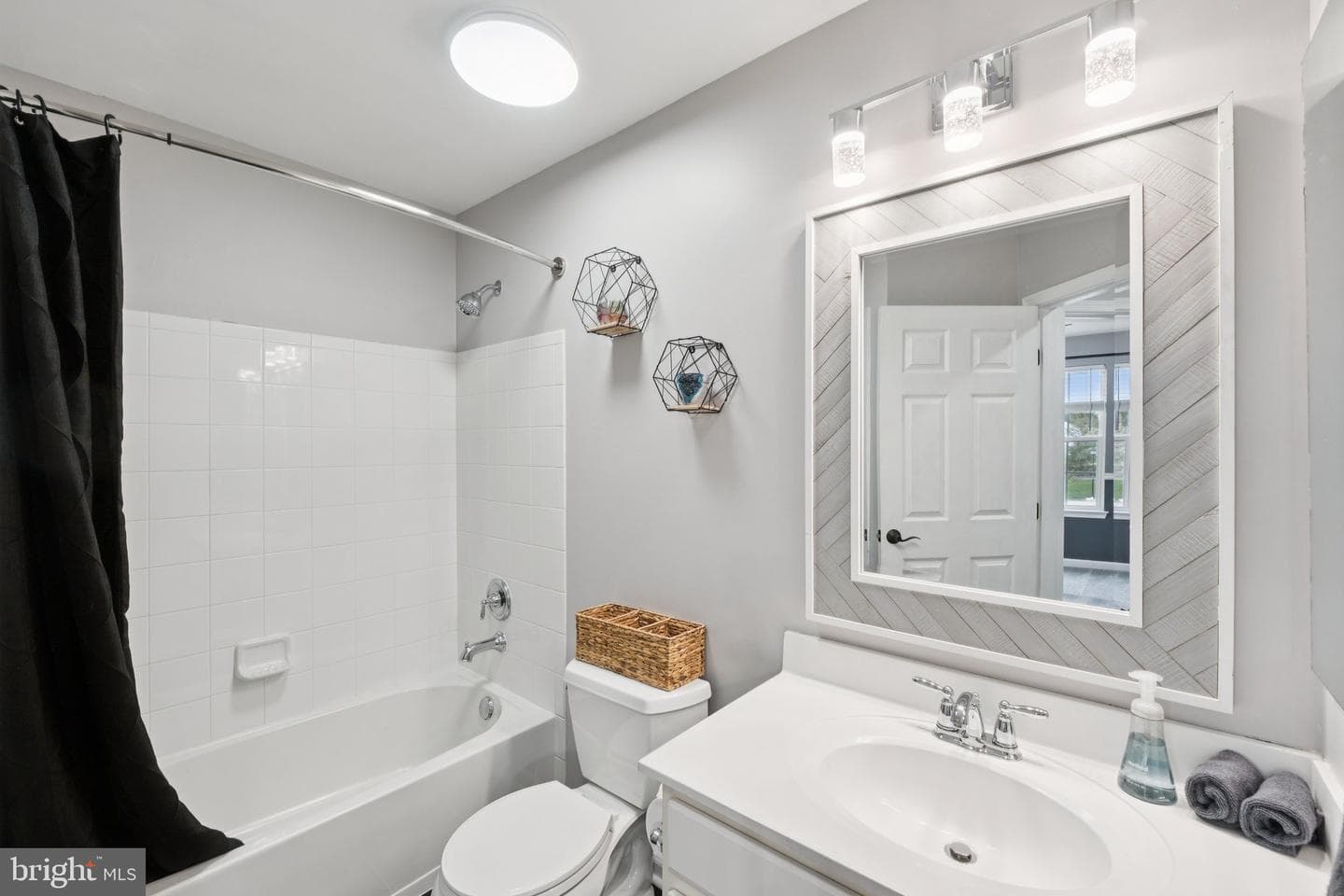 1109 Spring Run Court photo 28