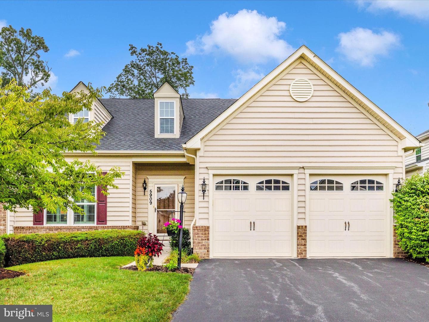 5909 Constance Way photo 1