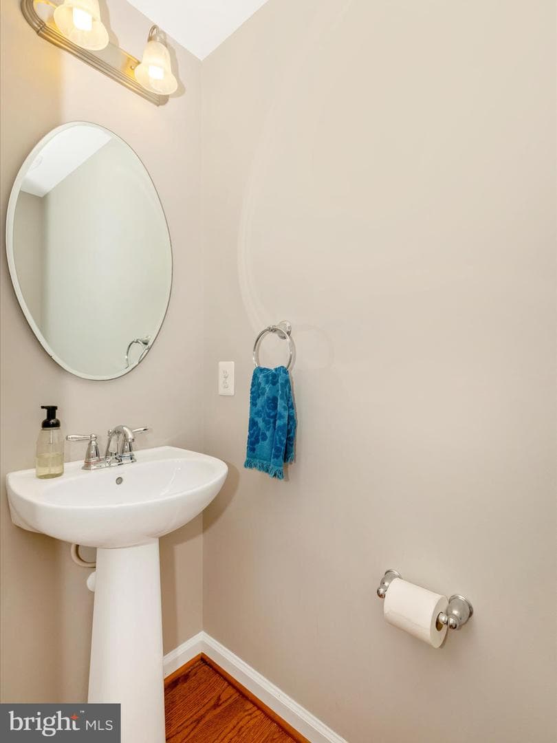 5909 Constance Way photo 24