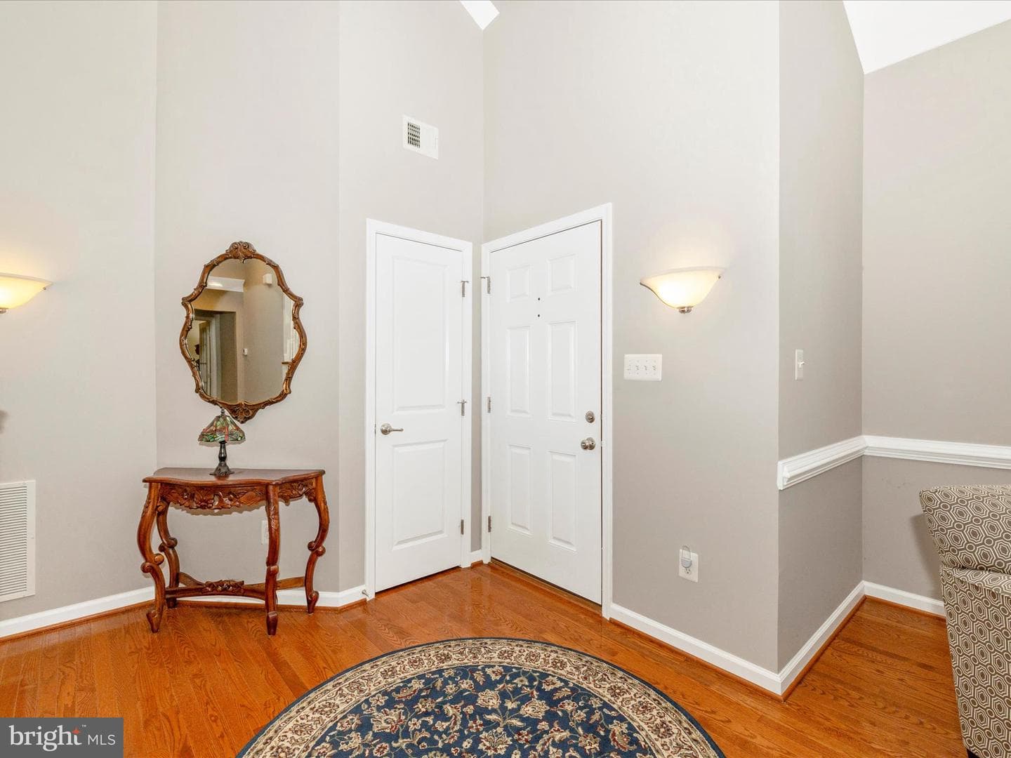 5909 Constance Way photo 7