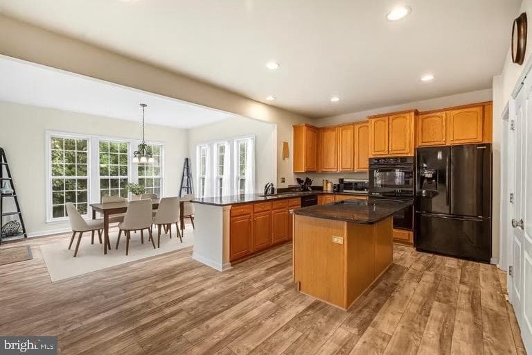 12 Evan Court photo 16