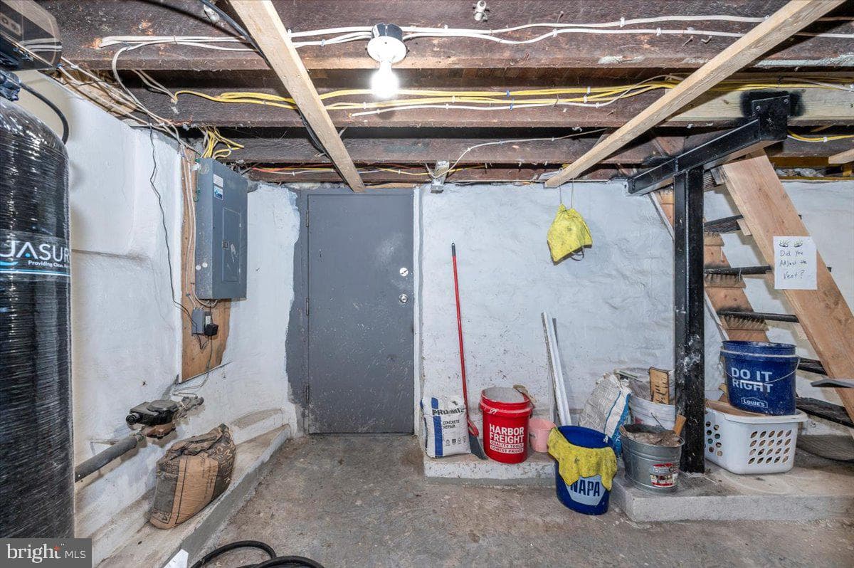 123 N Virginia Avenue photo 44