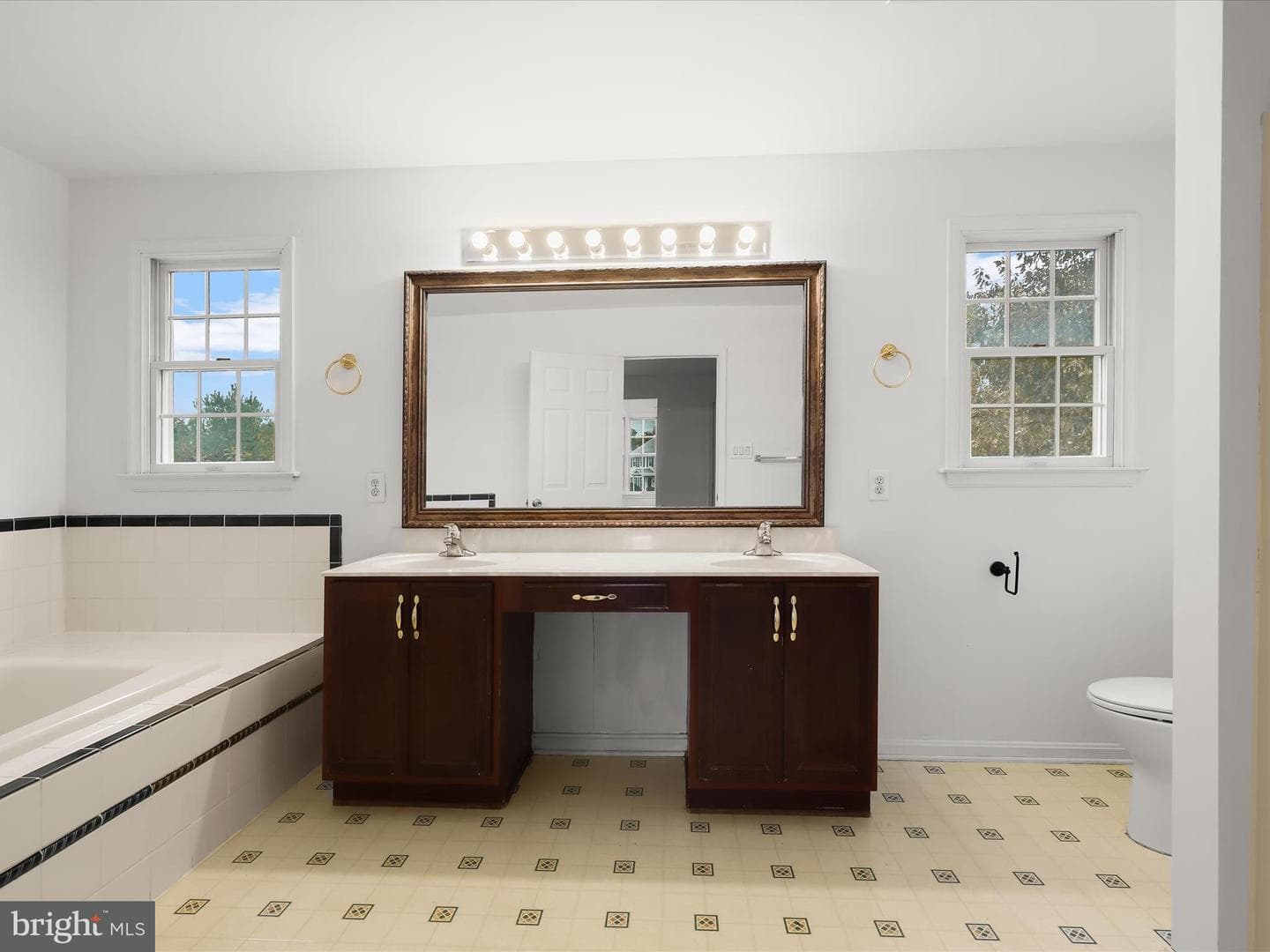 9 Todd Court photo 34