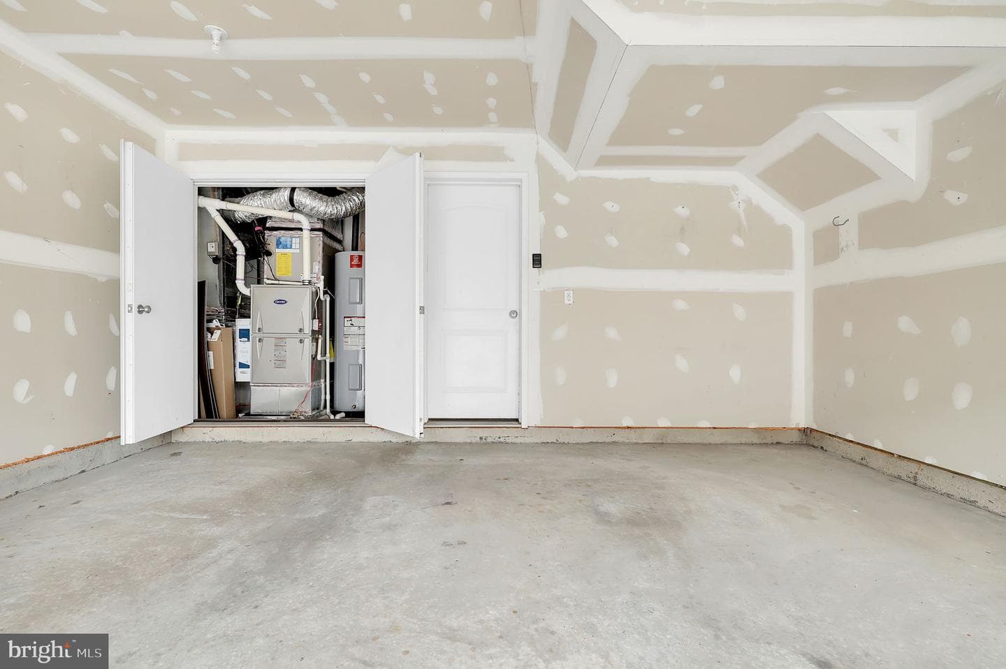 6514 Newton Drive photo 31