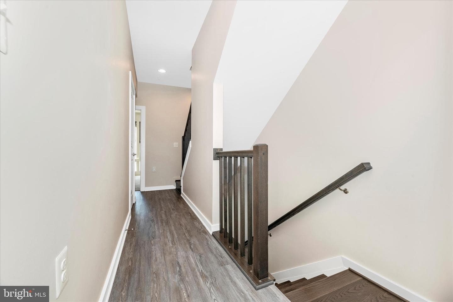 1550 Trafalgar Lane photo 20