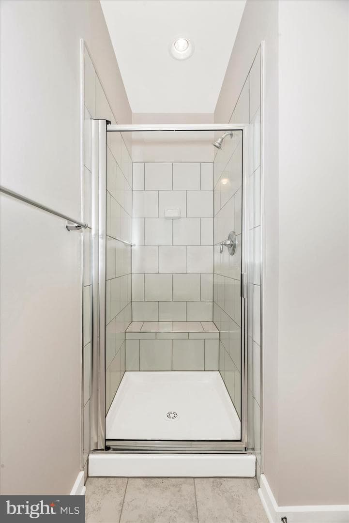 1550 Trafalgar Lane photo 30