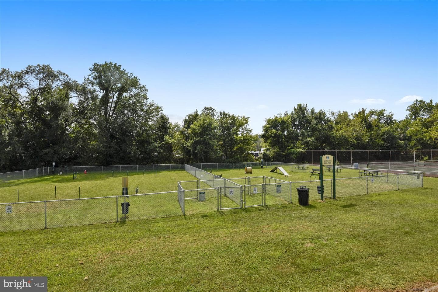 1149 Rosemont Drive photo 68