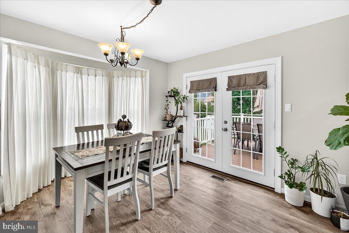 120 Victor Drive photo 8
