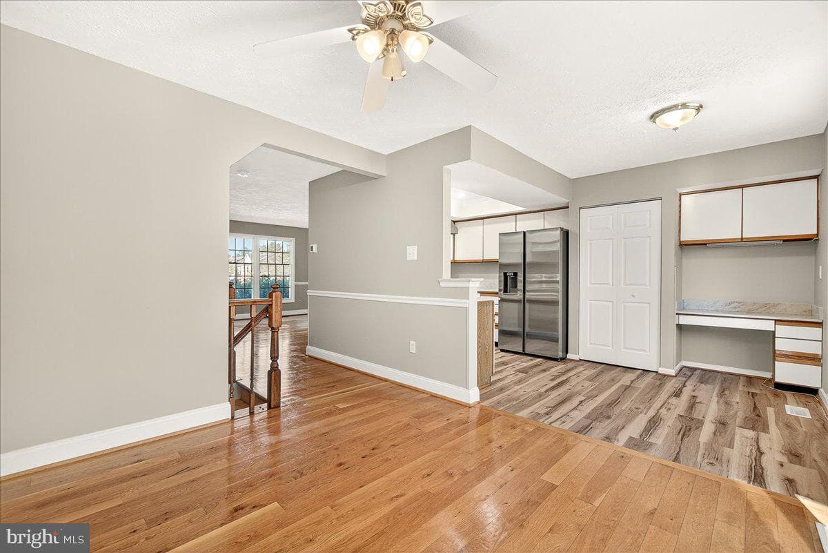 6283 Steamboat Way N photo 15