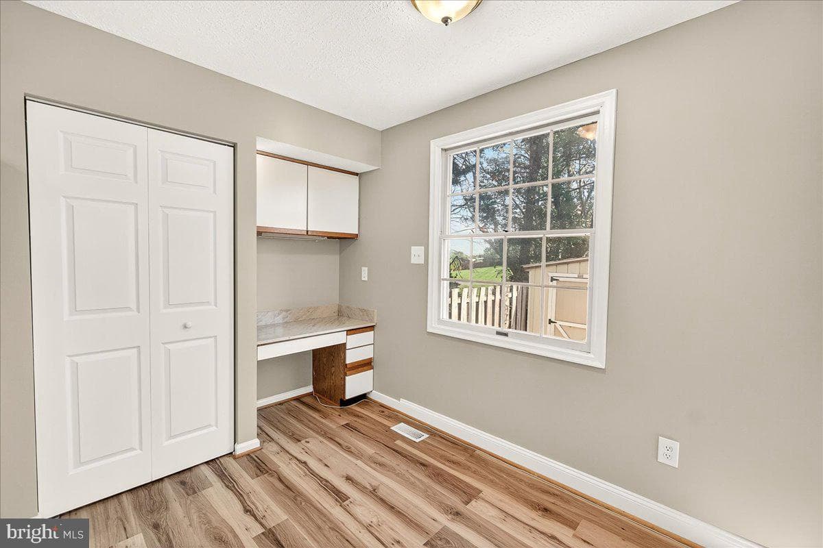 6283 Steamboat Way N photo 17