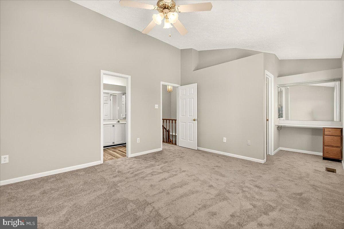 6283 Steamboat Way N photo 28