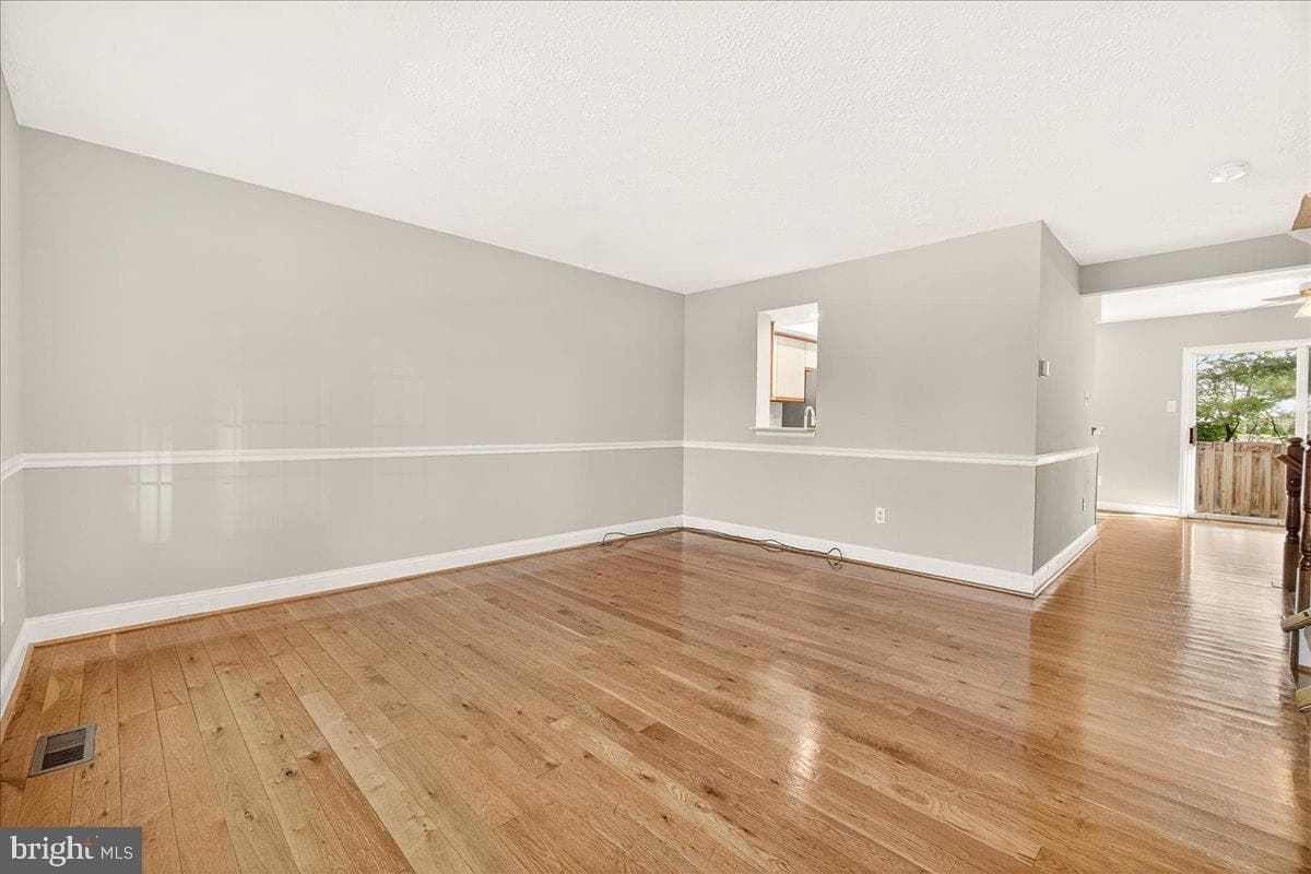 6283 Steamboat Way N photo 7