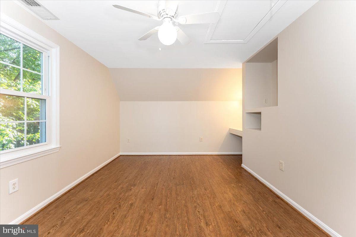 10742 Lake Edge Court photo 33