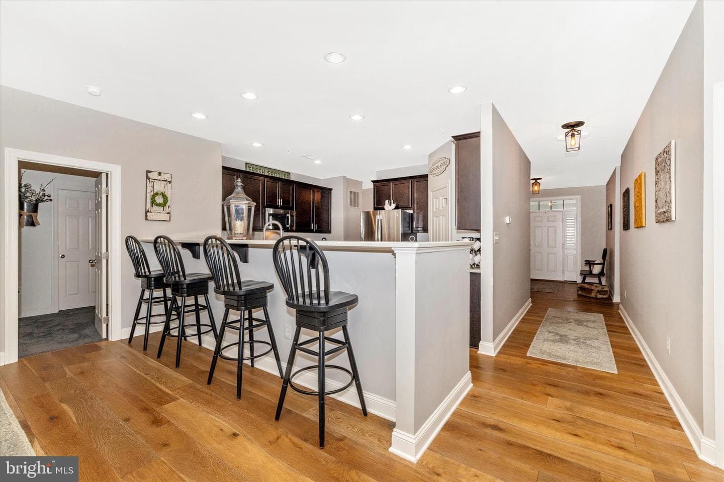 520 Isaac Russell Street photo 12