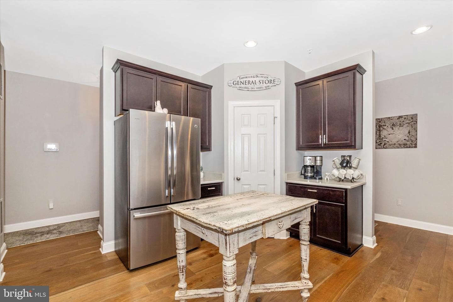 520 Isaac Russell Street photo 15
