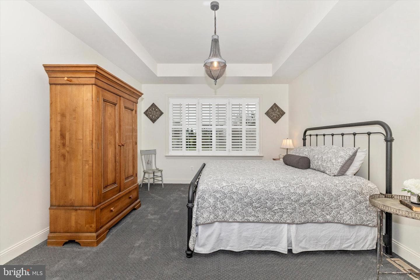 520 Isaac Russell Street photo 17