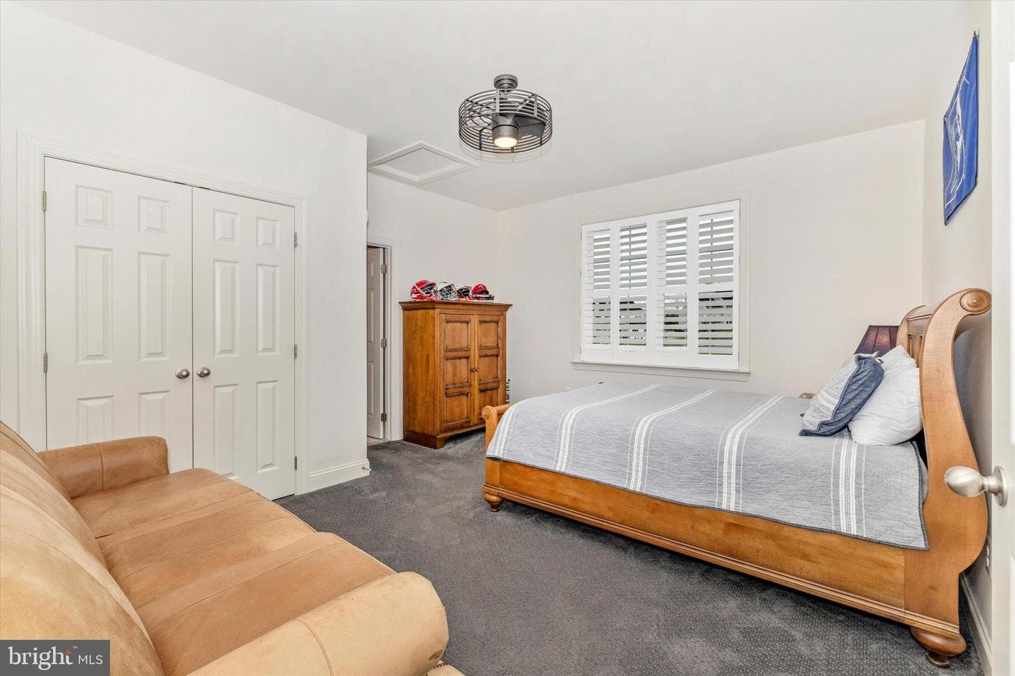 520 Isaac Russell Street photo 21