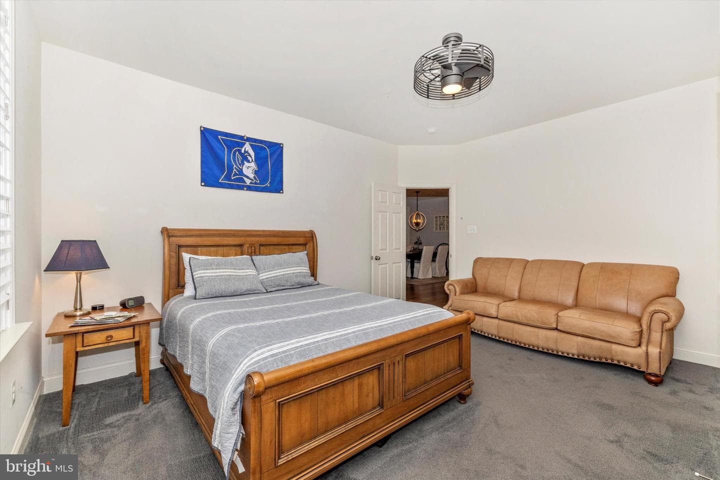 520 Isaac Russell Street photo 23