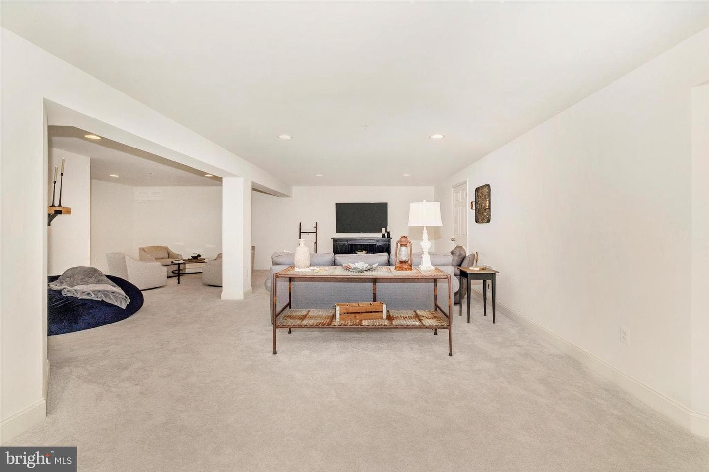 520 Isaac Russell Street photo 29