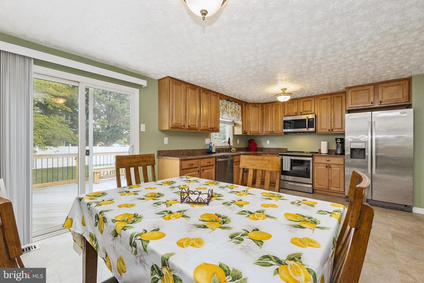 105 Albany Avenue E photo 15