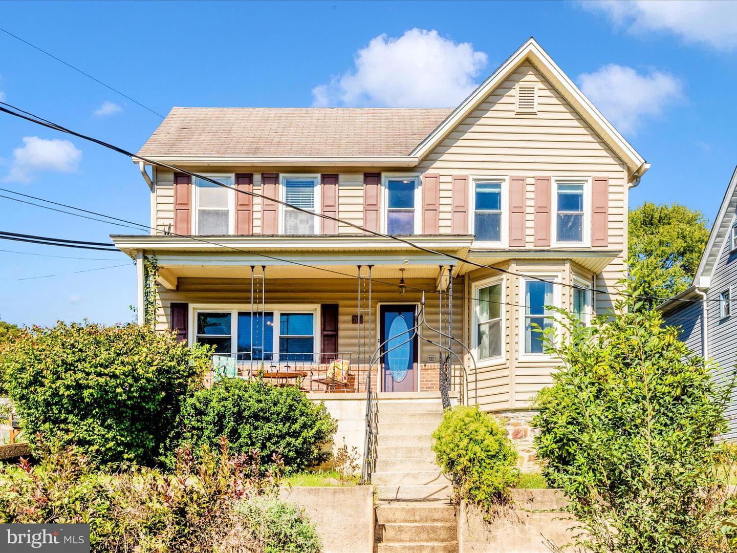 709 E A Street E photo 1