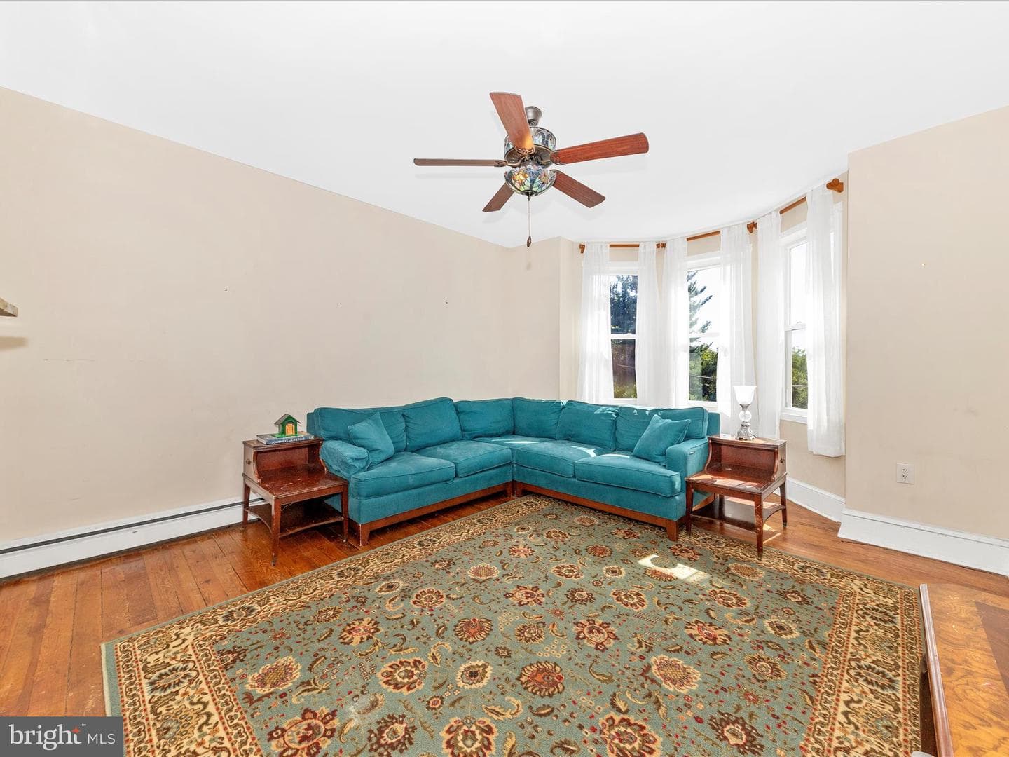 709 E A Street E photo 3