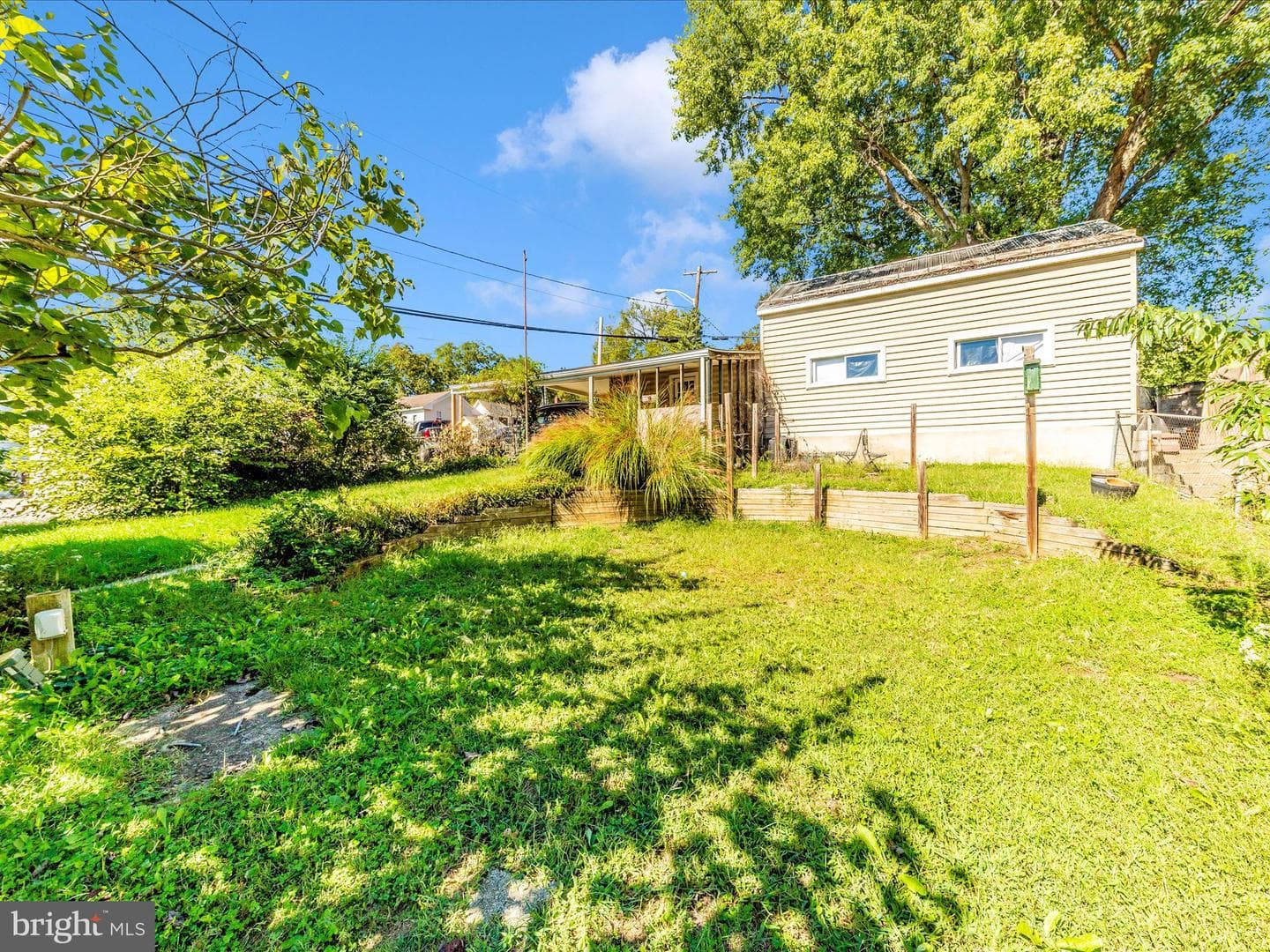709 E A Street E photo 32