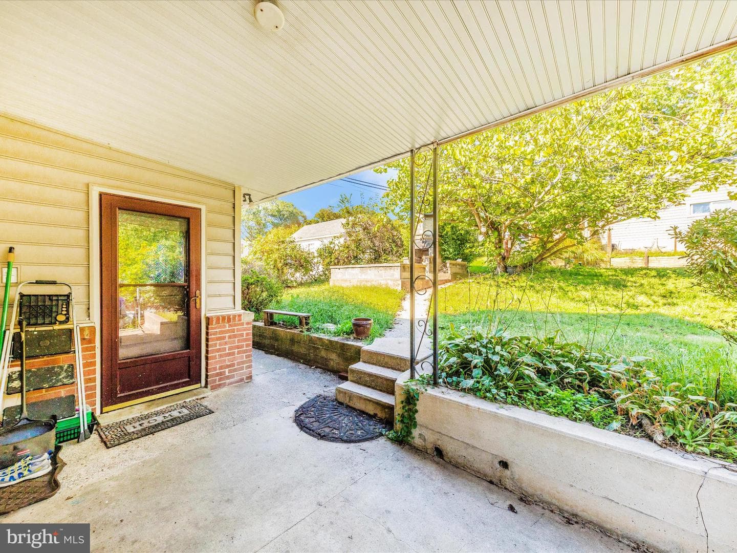 709 E A Street E photo 35