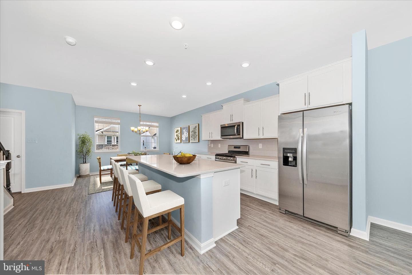 7027 Freedom Way photo 4