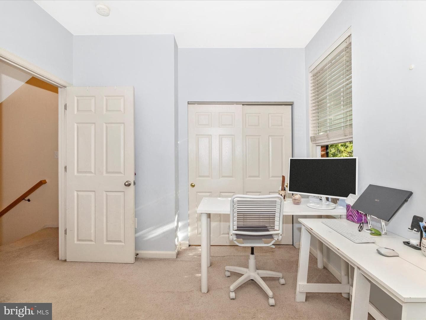 648 Tivoli Road photo 38