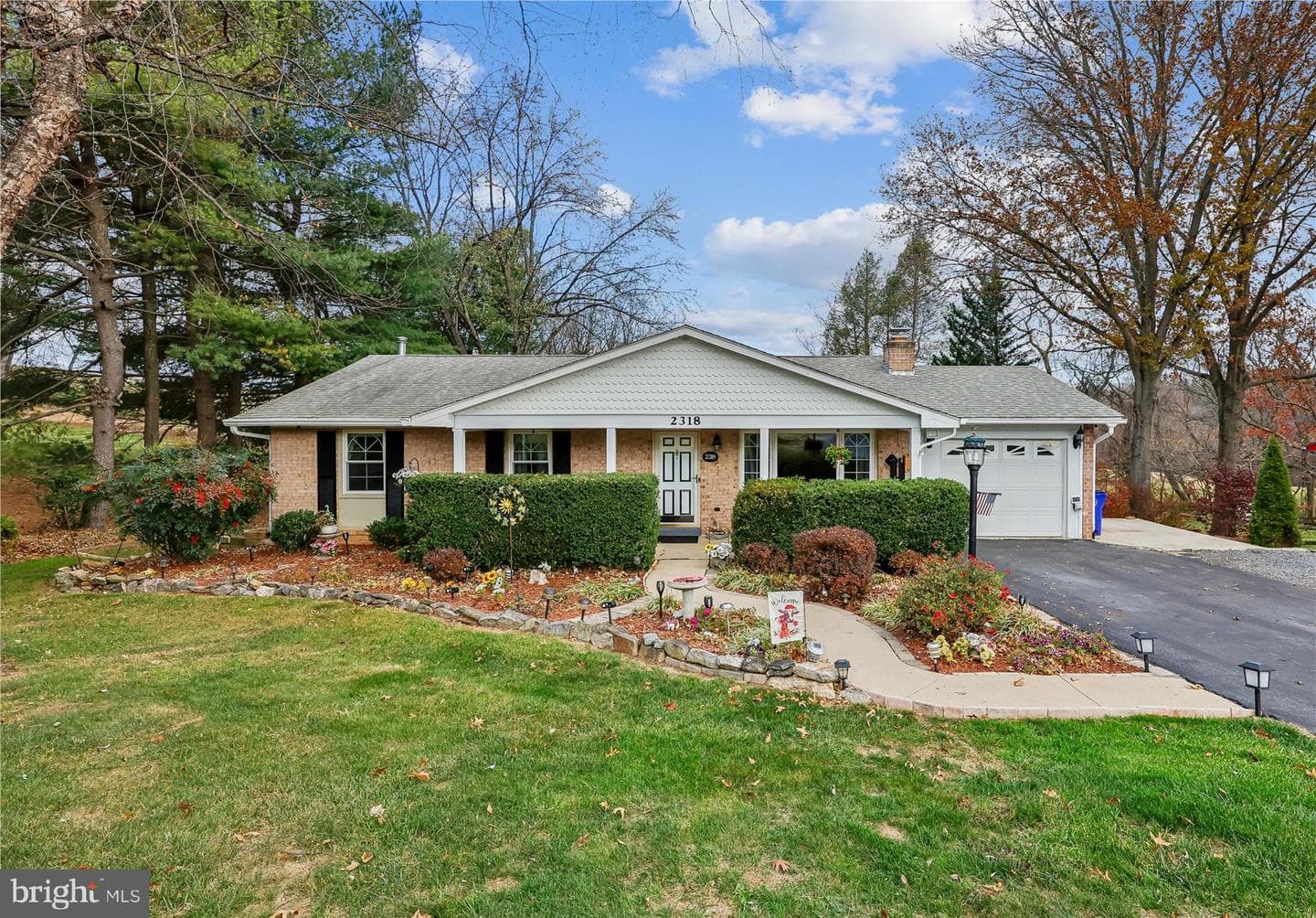 2318 Persimmon Drive photo 2