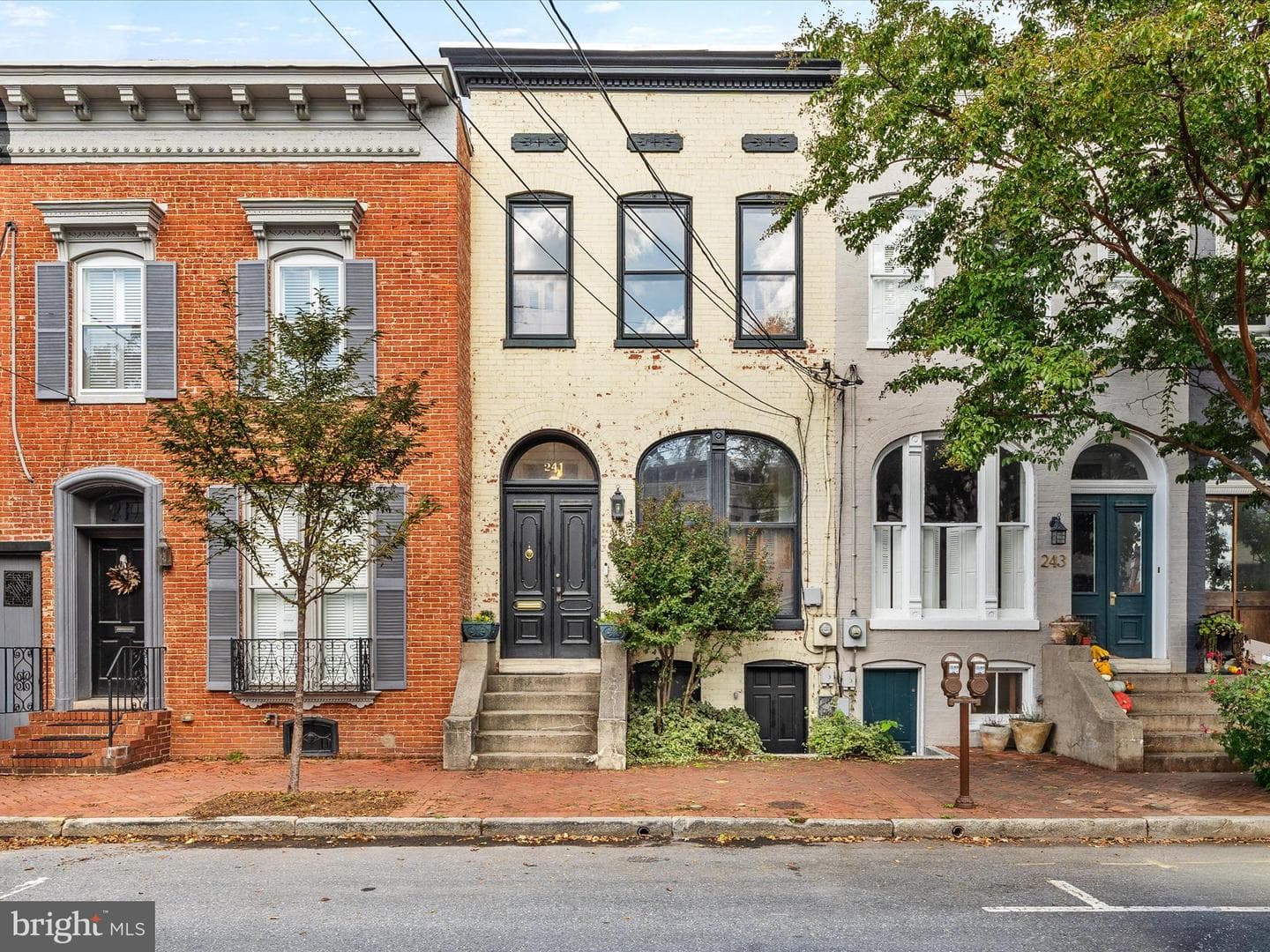 241 E Church Street photo 1